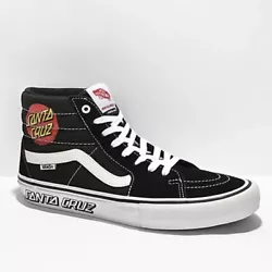 Get ready to elevate your sneaker game with these VANS Sk8-Hi Pro sneakers. These shoes boast a high top shoe shaft...