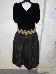 VINTAGE Scott McClintock BLACK & GOLD Velvet Polkadot Dress Cottage 10. Beautiful early 80s dress excellent condition !