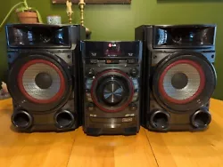 ⭐LG CD AM/FM Bluetooth Record to USB MP3 Hi-Fi Stereo System Boombox CM4530.  This boombox has been tested and works...