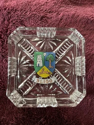 Bears the Sligo crest painted onto the face of the glass, inside the tray. Glass ashtray or candy dish approx. 3.5”...