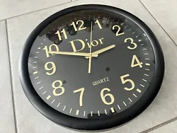 Horloge Custom #DIOR - STYLE POP ART DECO. Couleur noirDeco DIOR or brossé