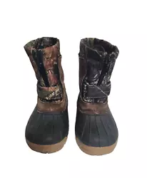 Boys Ozark Trail Camo Winter Boots feature a Mossy Oak camo and Suede upper. It has two color Waterproof TPR shell for...