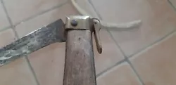 Couteau pliant  acrestaurer  Tres ancien  Vendu dans l etat