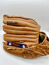 Size 11 Right Hand glove, signed. In very good condition. Picture might differ from actual item due to lighting. Item...