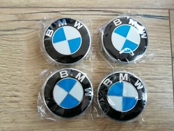 4 cache-moyeu pour BMW. Diamètre extérieur 68 mm, diamètre intérieur 65 mm. Référence dorigine : 36136783536....
