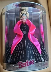 Christmas Holiday Special Edition 1998 Barbie Doll. Condition is 