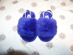 UGG SLIPPERS SIZE 6 TODDLER NEW NO BOX
