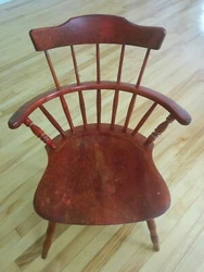 This is for a vintage Nichols & Stone maple armchair. Please see pictures for condition.