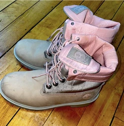 Timberland Waterproof Boot in Pink Womens Size 5.