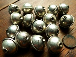 Lot de 16 Perles Artisanales en Métal provenant du Maroc (région de Taroudant), Idéal pour toute création de bijoux.