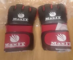 USED SAME PHOTOS OF SIZE M . THIS IS FOR SIZE S   Brand new   MaxIT MMA Gloves Fingerless Grappling Kickboxing Sparring...