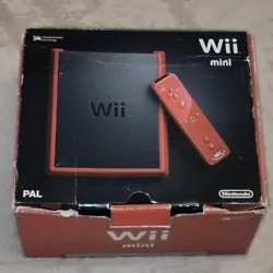 Lot comprenant une console Wii mini rouge + 10 jeux. La console et la manette fonctionnent sans souci. Quelques...