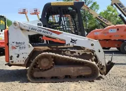 The Bobcat T450 is a compact track loader designed for heavy-duty work in tight spaces. With its powerful engine and...
