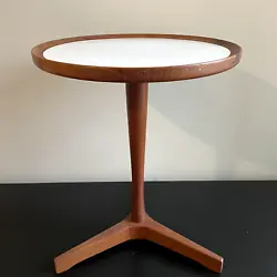 Nice example of Hans Andersens iconic side table with a white formica type.