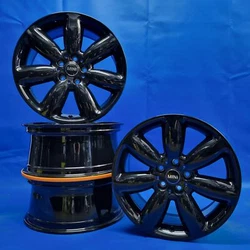 Numéro du fabricant 6856053. MINI F54 Clubman. Modèle de jante Star Spoke 521. Fabricant de jantes MINI. Couleur...