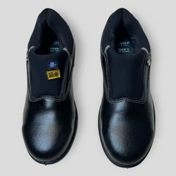 Excellent foot protection while giving your feet the comfort they need! -Water repellent leather and Elastan Lycra...