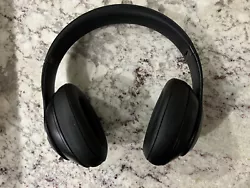 Headphones only. Good condition and one ear pad is starting to degrade. See pics.