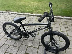 Haro Forum Partial 20 BMX Bike black trick racing bicycle. Bicycle has Gyro front brakes to allow bar spins, metal...