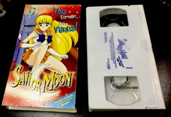 Sailor Moon Vol. 8: And in This Corner - Sailor Venus (VHS, 2001)‼️. Box has little worn.