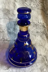 Vintage Rossini Empoli Italy Cobalt blue￼ & Gold Glass Decanter Hand Made,Hand blown10”H x4.5” roundUsed …..no...