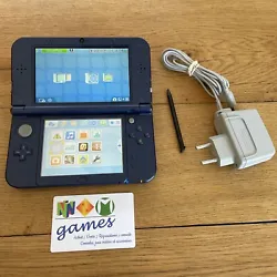 Console NINTENDO New 3DS XL version Bleu métallique. Fourni sans jeux.