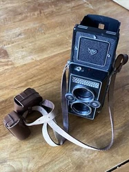 Rolleiflex Rollei Magic 1 en parfait état. Extérieur, parfait intérieur, parfait, livré avec son par soleil Rollet...
