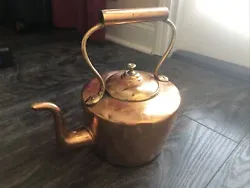 Beautiful Antique Heavy Copper/Brass Kettle. Approximately 8” x 6” container section.11” x 11” total