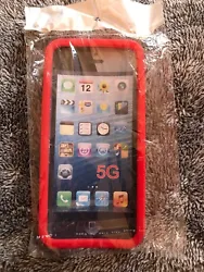 Bonjour coque iPhone 5c souple rouge Style Game Boy a l’arrière État : NeufJamais ouvert Se référer aux photos...
