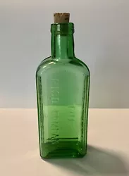 Antique Medicine Bottle - Green Piscos Cure Hazeltine & Co. 1880 PennsylviniaNo chips or cracks! Beautiful green color....