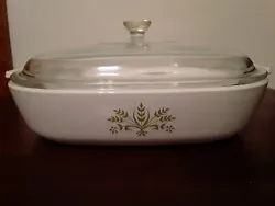 Corning Ware Green Avocado Wheat Casserole Pan in good condition. This pattern had a limited run in the 1960s and early...