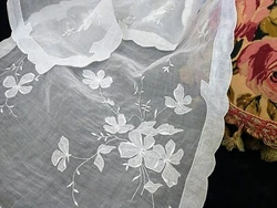 Vintage Cotton Organza Embroidered Table Runner Dresser Scarf 15 3/4