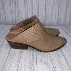 Womens Size 7.5 Frye Mules Camel EUC.