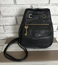Vintage Fossil 1954 Black Leather 75082 Backpack Purse Bag Drawstring Brass. Very good condition