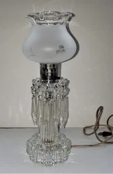 This listing is for a vintage Art Deco glass boudoir or desk lamp...with 12 glass prisms.  The shade is a frosted...