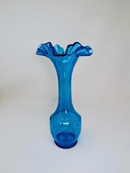 Item is pre-owned. Please see all images. No cracks or chips in the glass. Has small  stain towards the top that does...