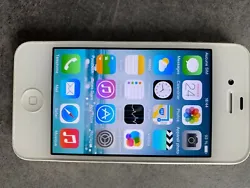 Apple IPHONE 4 pour amateur. peut être utilisé avec une coque batterie fournie. pas découteurs.