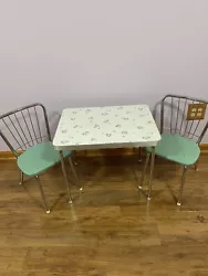 vintage kids table and chair set. Era - 1960’sMade by Modern CraftTable size - 24” width x 18” depth x 20”...