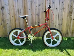 Mongoose Supergoose BMX 2022 Limited Editition 4130 Chromoly looptail red. Condition is like new.  Never ridden. ...