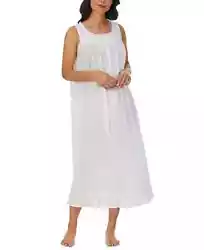 Eileen West brings comfy nights your way with this ballet-length cotton nightgown featuring pretty lace detail. This...