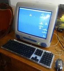 COMPLET EN PARFAIT ETAT DE MARCHE. CD APPLE HARDWARE TEST. CD RESTAURATION DE LOGICIELS. CD IMOVIE 2.