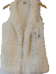 Jolt Fluffy Faux Fur Ladies Vest Size Small. Quilt lined, could be reversible without label.