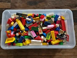 Lego assortiment Vrac 1 kilo  -City,Star Wars,Friends.... sans mini Figurines.