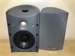 One Speaker only. Tested and Great working condition.
