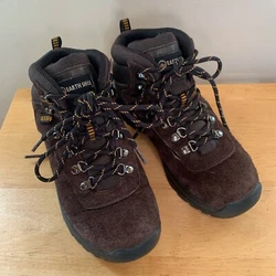 Comfortable - Serious Boot. Runs more towards sz 8.