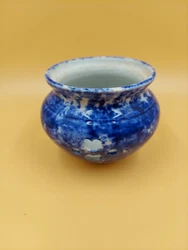 rare small Handmade and painted. Has glossy kilm finished Italy pottery Blue and white candle holder. Wight 7.5 ozs.3...
