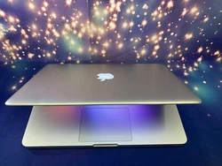 256GB SSD HD. The hard drive has been wiped and new copy ofMacOS High Sierra has been installed. Apple Macbook Pro 13