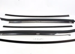 AE85.86 Levin/Treno, both early and late model can be fitted. Windshield upper molding (upper part). Windshield outside...