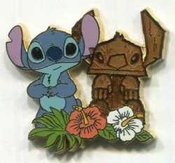 Tiki Stitch with Hibiscus Flowers.