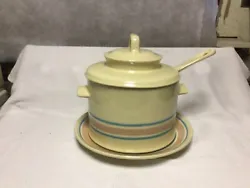 Combo soup/ stewpot with lid,plate and ladle. Mint condition.
