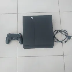 Sony PlayStation 4 500 Go Console - Noir,la console fonctionne très bien,vendue avec 1 manette officielle...